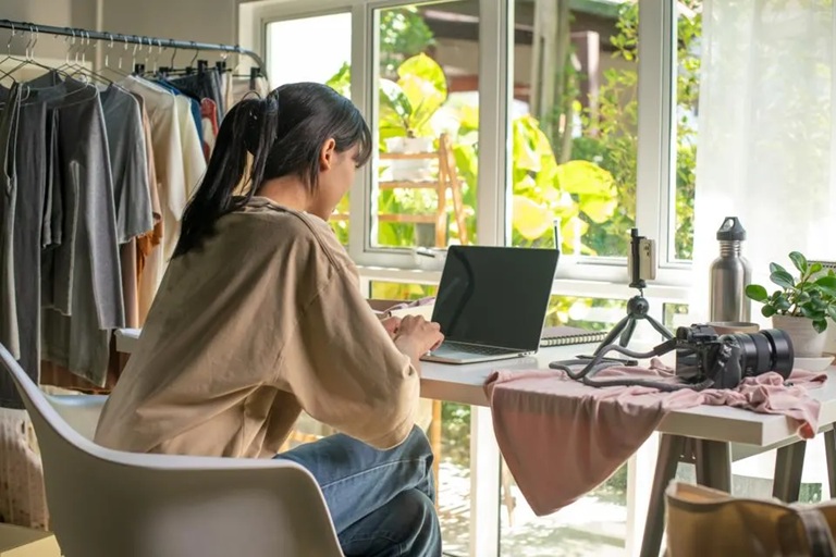 Why Portfolio Careers Are Quietly Replacing Degrees in 2025’s Job Market